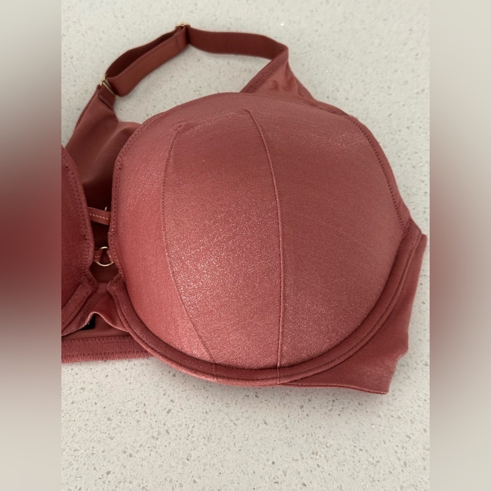 ⭐️Like New⭐️ Torrid: XO Plunge Push-Up Bra- Size 42B - Picture 14 of 14